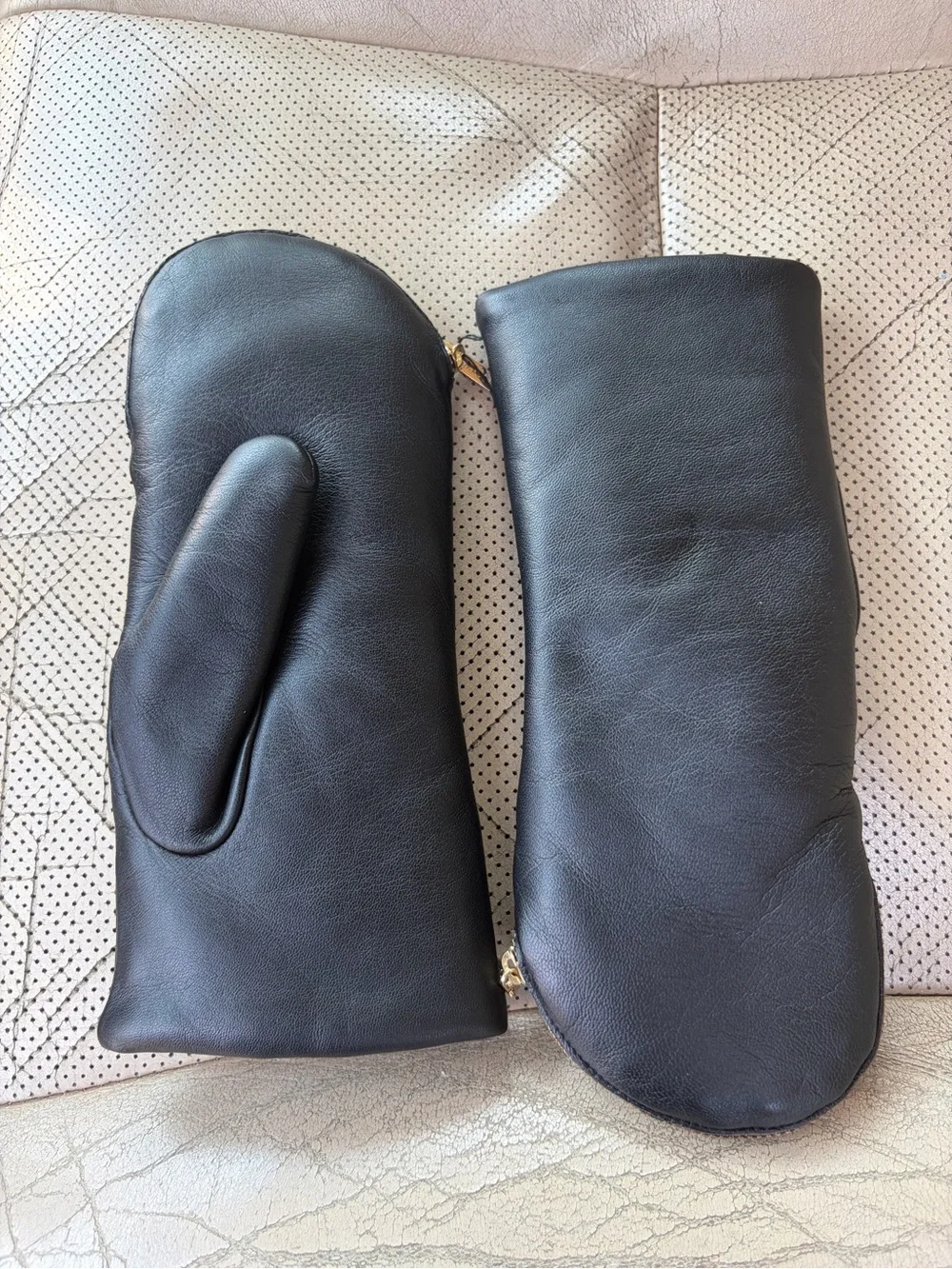 Aristide Anthropologie Mittens Lamb Leather Fleece Black Size 8 Small Warm